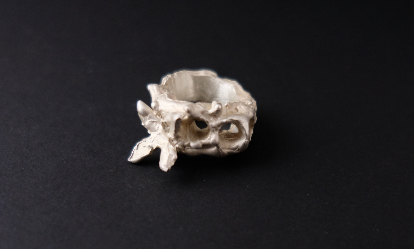 Mire Ring