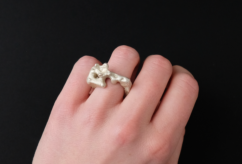 One Flower Ring