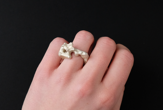 One Flower Ring